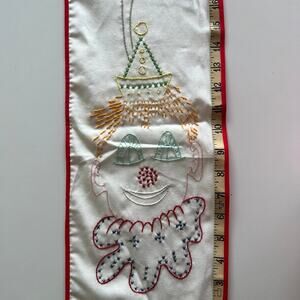 Embroidered clown growth chart